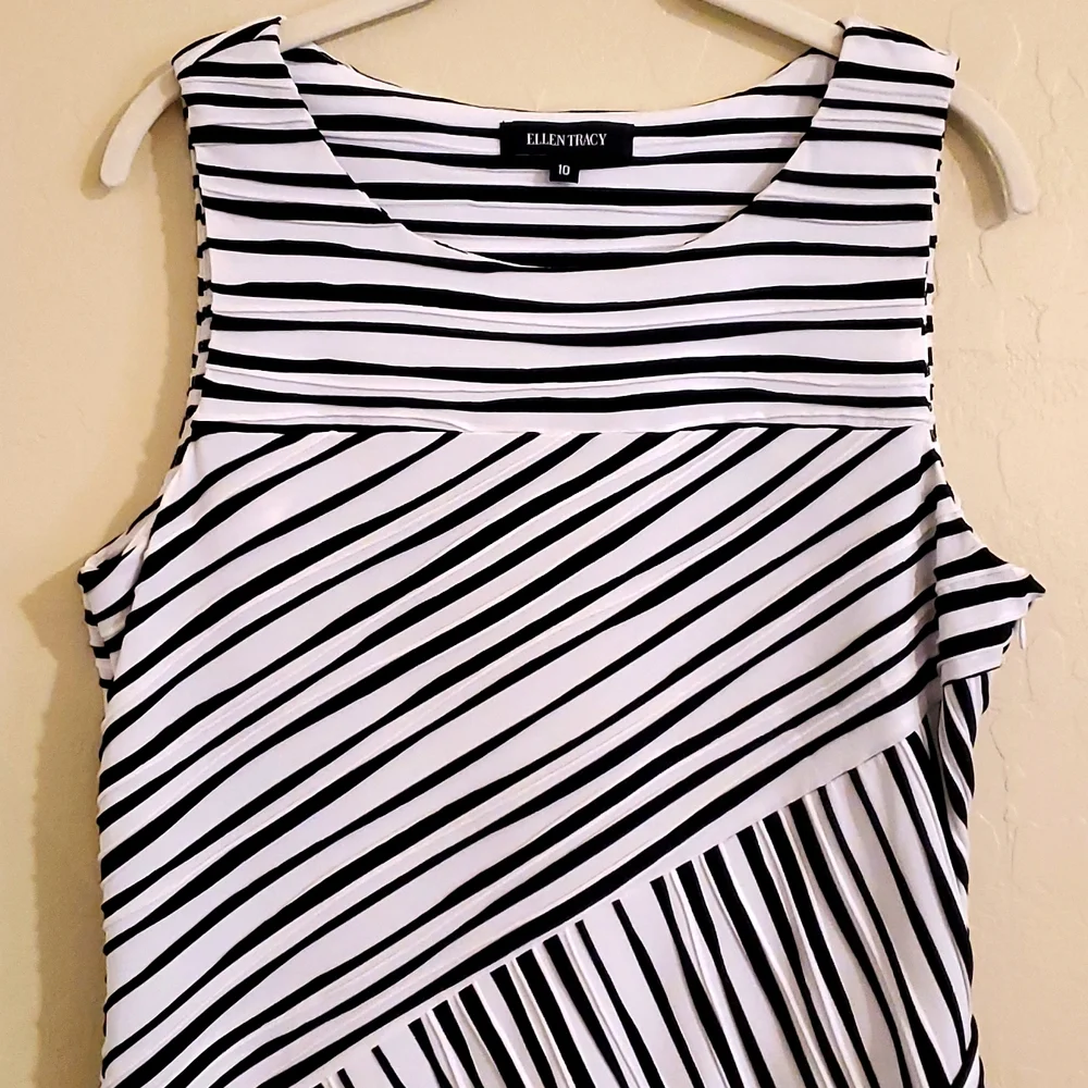 Ellen Tracy Black and White Striped Sleeveless Midi Dress Size 10